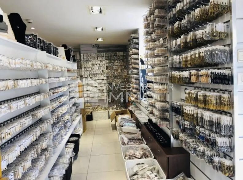 Local commercial dans Aubervilliers à vendre - Photo intérieure – Image 3 sur 4