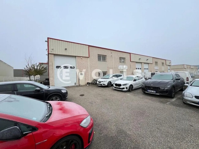 Plus de détails pour Bureau, Local d'activités à louer