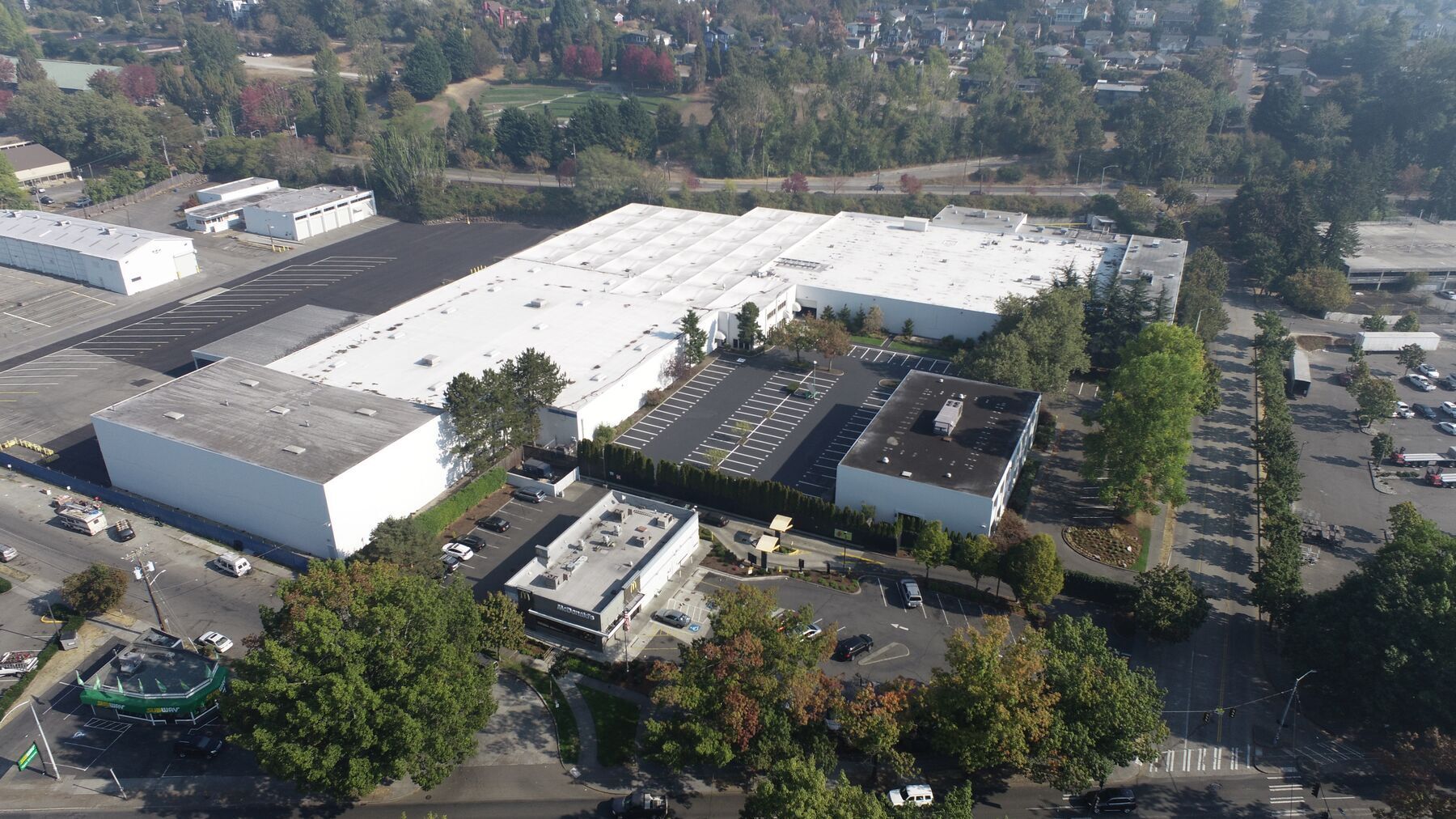 2300 26th Ave S, Seattle, WA à louer Photo de l’immeuble– Image 1 sur 2