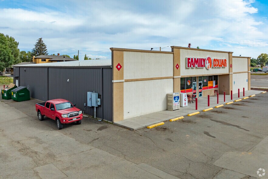 217 Spruce St, La Jara, CO à vendre - Photo de l’immeuble – Image 3 sur 12