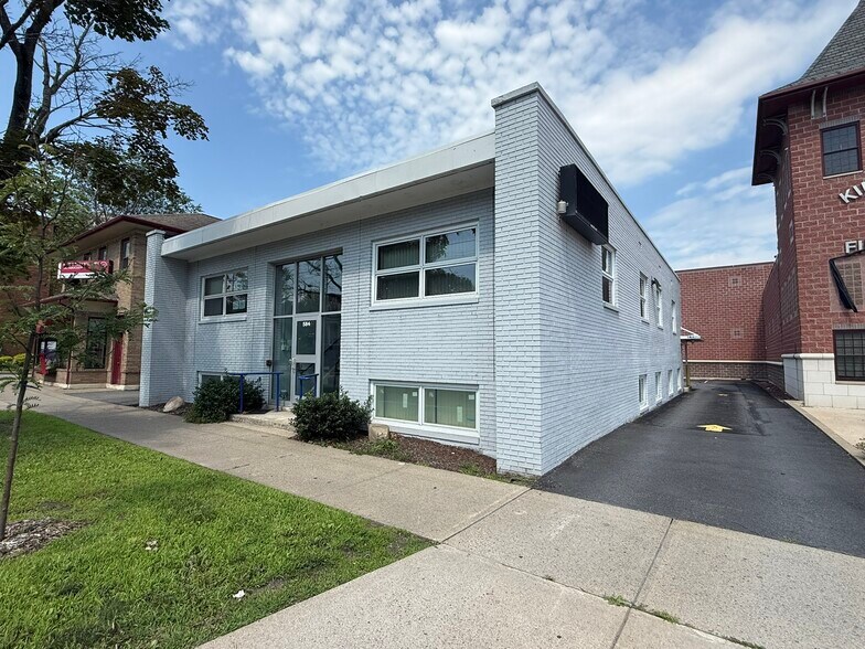 584 Wyoming Ave, Kingston, PA à vendre - Photo de l’immeuble – Image 2 sur 27