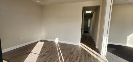 5501 Cabrera Dr, Sugar Land, TX à louer Photo de l’immeuble– Image 2 sur 10