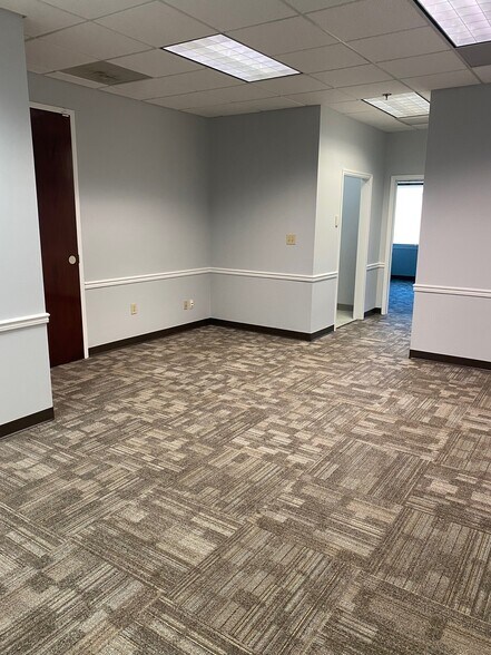 4200 Morganton Rd, Fayetteville, NC à louer - Photo de l’immeuble – Image 2 sur 5