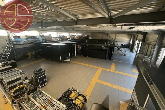 Plus de détails pour Industriel/Logistique à louer