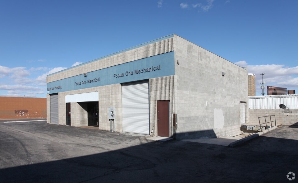 3440 Polaris Ave, Las Vegas, NV à vendre - Photo principale – Image 1 sur 6