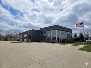750 Industrial Dr, Clare, MI à vendre Photo intérieure– Image 2 sur 22