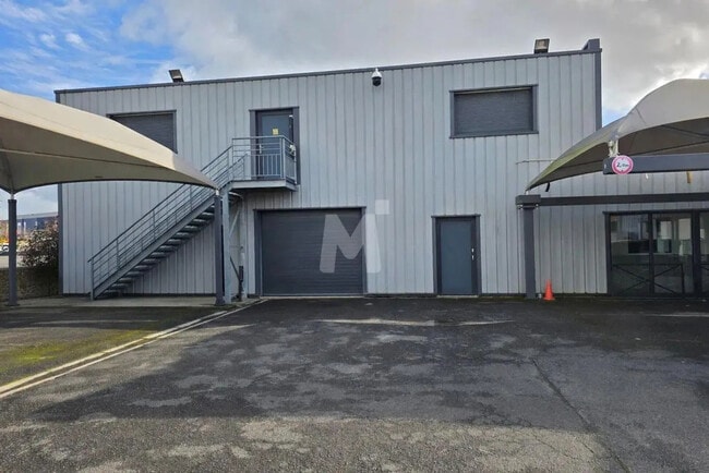 Plus de détails pour Bureau à vendre