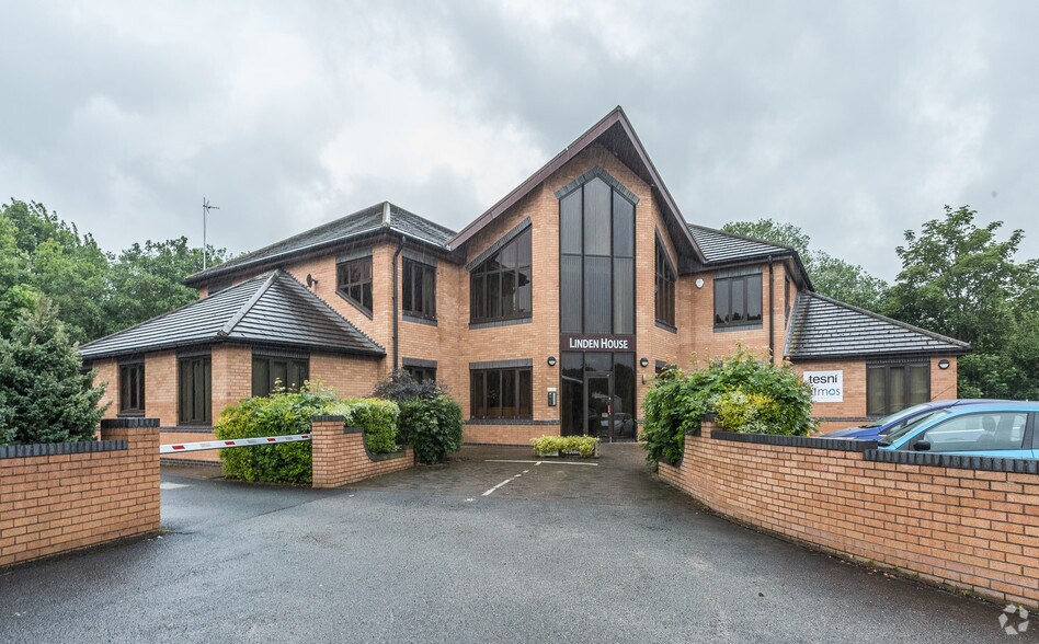 Wrexham Rd, Mold à louer - Photo de l’immeuble – Image 1 sur 8