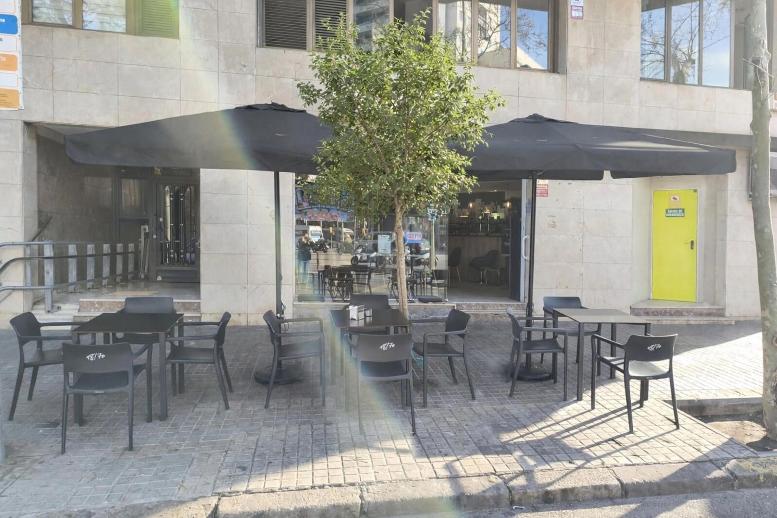 Local commercial dans Barcelone, Barcelona à louer Photo principale– Image 1 sur 2