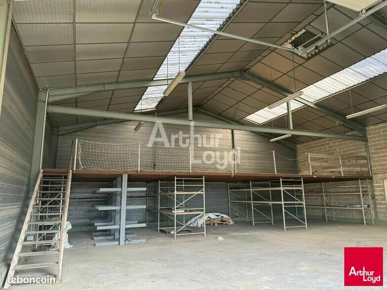 Local d’activités dans Cesson-Sévigné à louer - Photo de l’immeuble – Image 2 sur 2