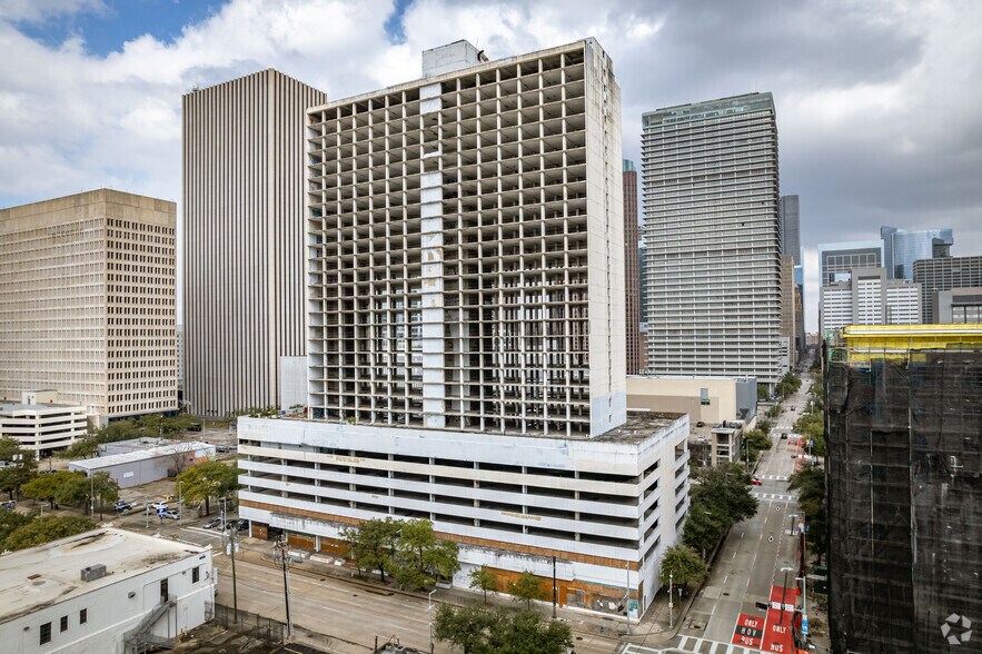 801 St Joseph Pky, Houston, TX à vendre - Photo de l’immeuble – Image 2 sur 5