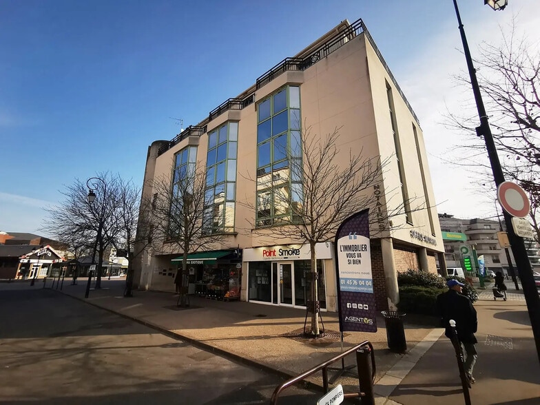 4 Allée Des Ambalais, Le Plessis-Trévise à louer - Photo de l’immeuble – Image 1 sur 12