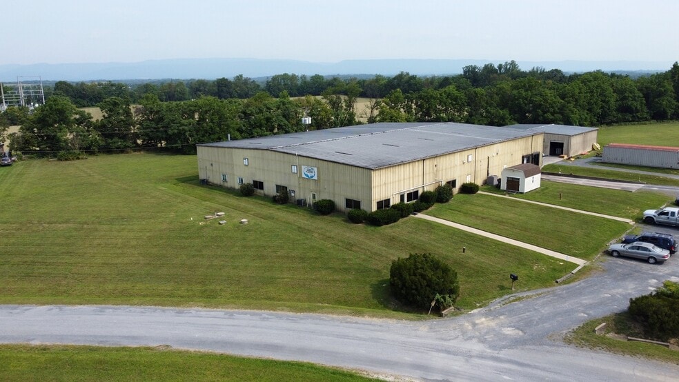 517 Aileen Rd, Edinburg, VA à vendre - Photo principale – Image 1 sur 4