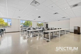 25106 Avenue Tibbitts, Valencia, CA à vendre Photo intérieure– Image 2 sur 3