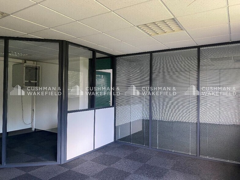 Bureau dans Oberhausbergen à louer - Photo intérieure – Image 2 sur 13