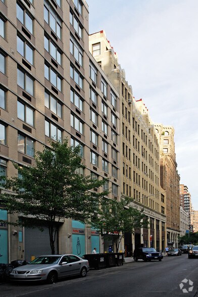 226 W 26th St, New York, NY à louer - Photo de l’immeuble – Image 2 sur 10