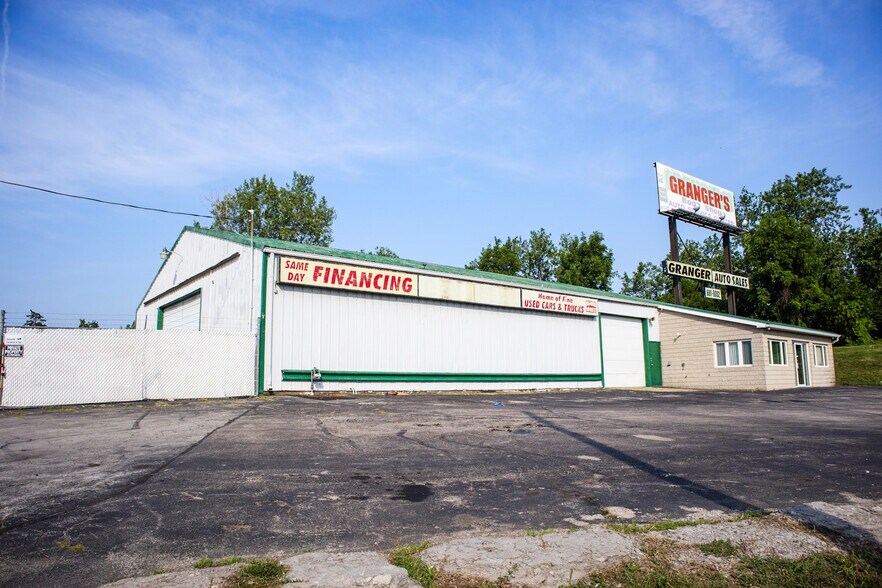 309 First St, Toledo, OH à vendre - Photo de l’immeuble – Image 3 sur 6