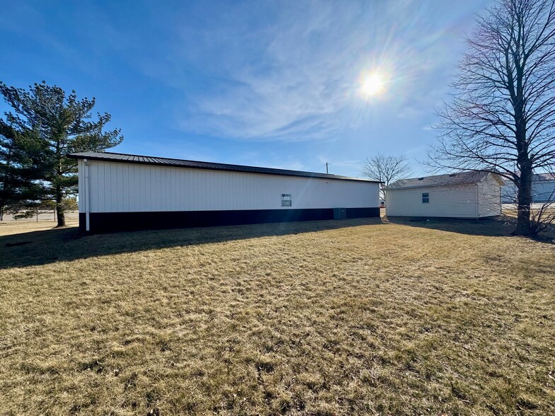 9 Enterprise Dr, La Salle, IL à louer - Photo de l’immeuble – Image 3 sur 7