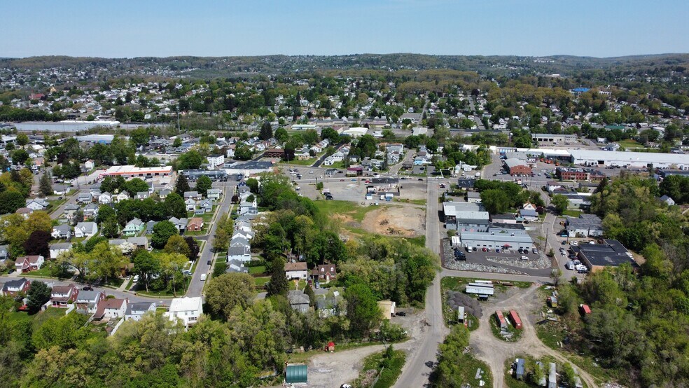2906 E Main St, Endicott, NY à vendre - Photo principale – Image 2 sur 7