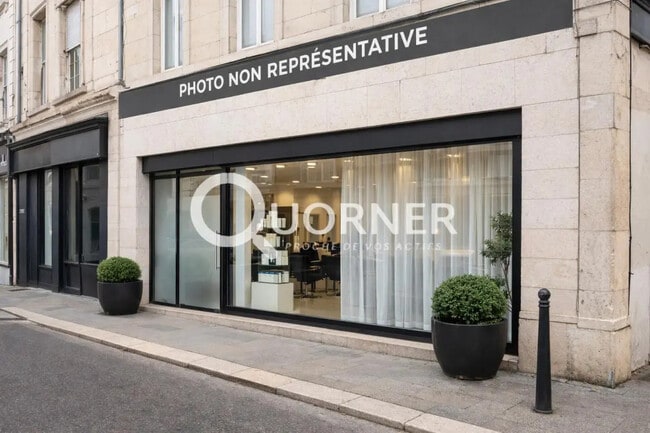 Plus de détails pour Local commercial à vendre