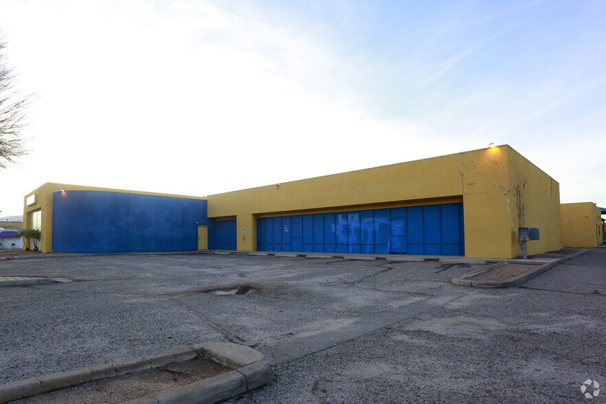 6880 E Broadway Blvd, Tucson, AZ à vendre - Photo de l’immeuble – Image 2 sur 6