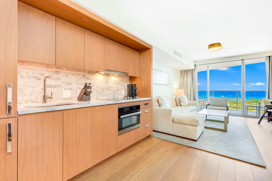 2139 Kuhio Ave. 27TH and 34th Floor, Honolulu, HI à vendre - Photo de l’immeuble – Image 3 sur 20
