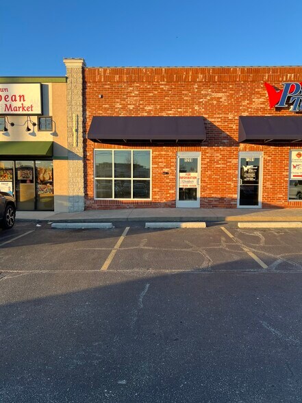1259 E Republic Rd, Springfield, MO à louer - Photo principale – Image 1 sur 7
