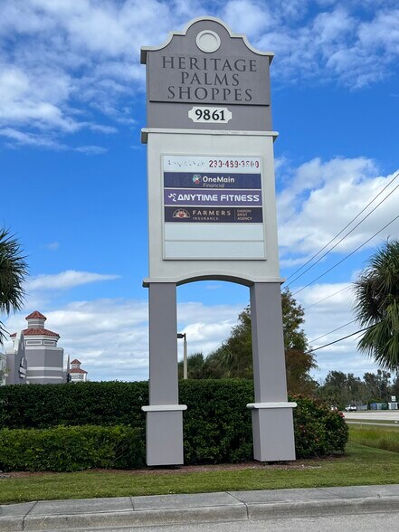 9841 Bernwood Place Dr, Fort Myers, FL à louer - Photo de l’immeuble – Image 3 sur 3