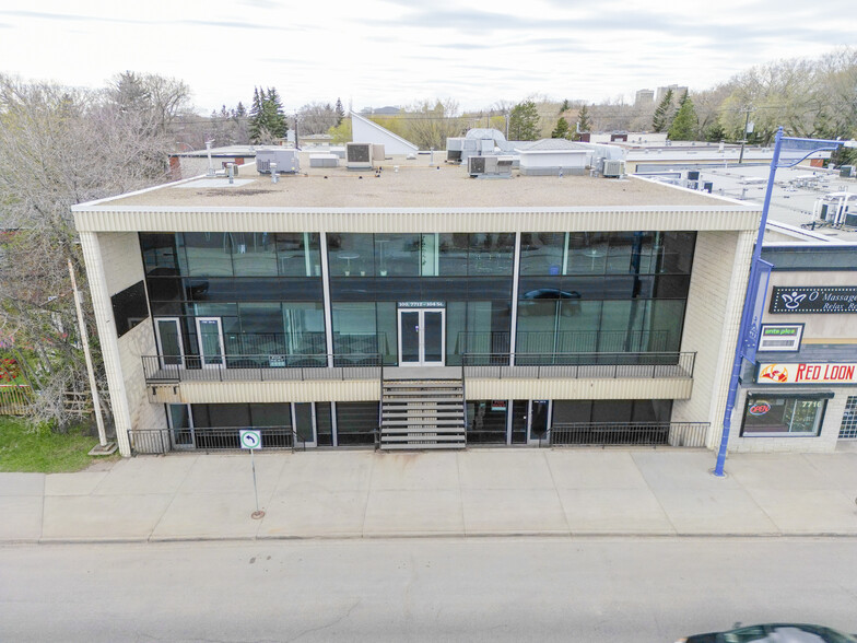 7708 104th St NW, Edmonton, AB à louer - Photo de l’immeuble – Image 1 sur 4