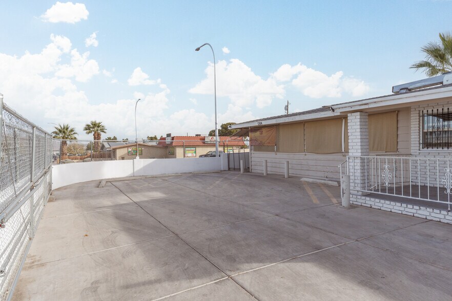 1204 S Eastern Ave, Las Vegas, NV à vendre - Photo de l’immeuble – Image 3 sur 34