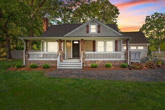 Plus de détails pour 319 N Central Ave, Locust, NC - Bureau à vendre