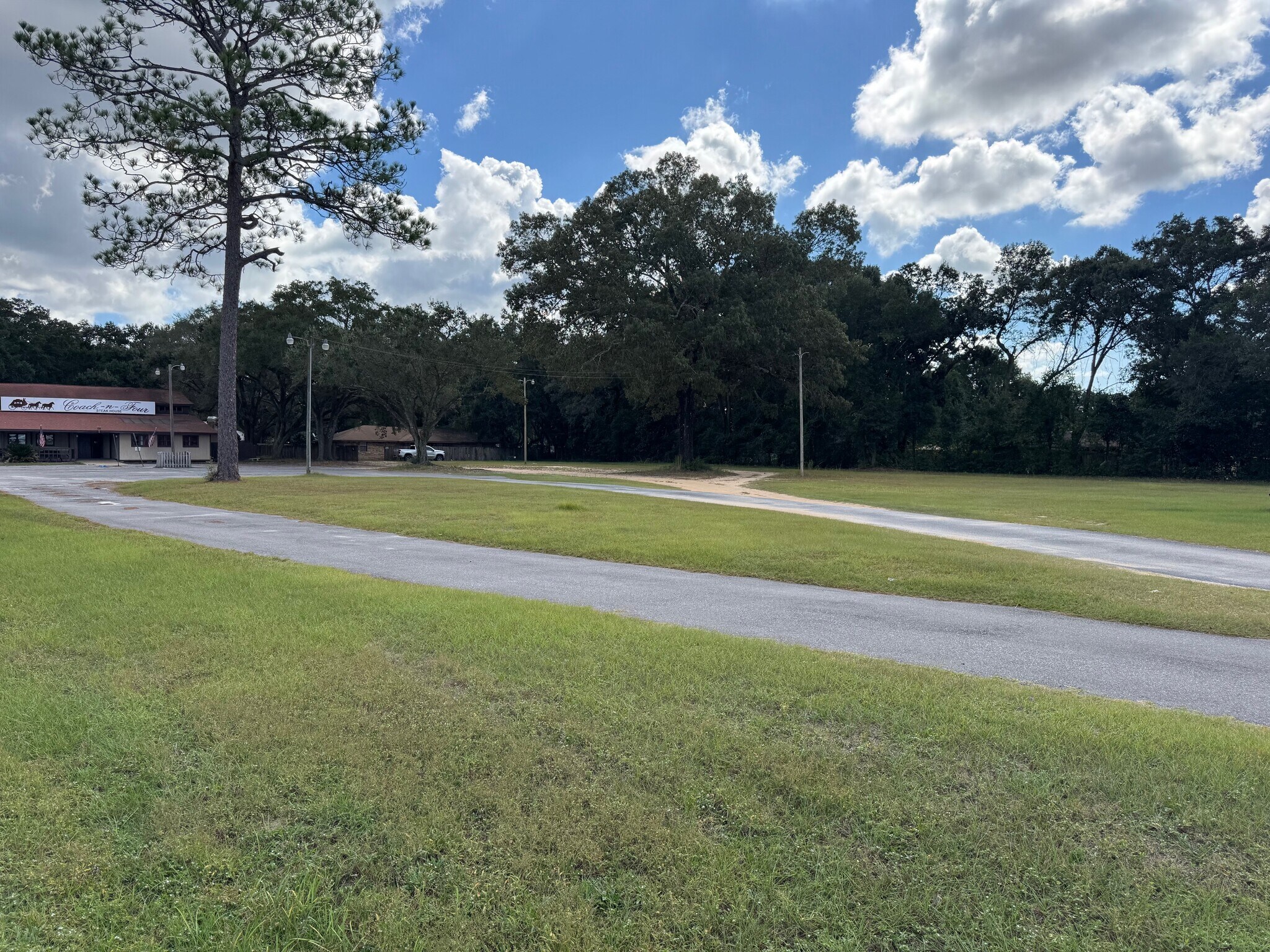 7445 Pine Forest Rd, Pensacola, FL à vendre Photo de l’immeuble– Image 1 sur 10