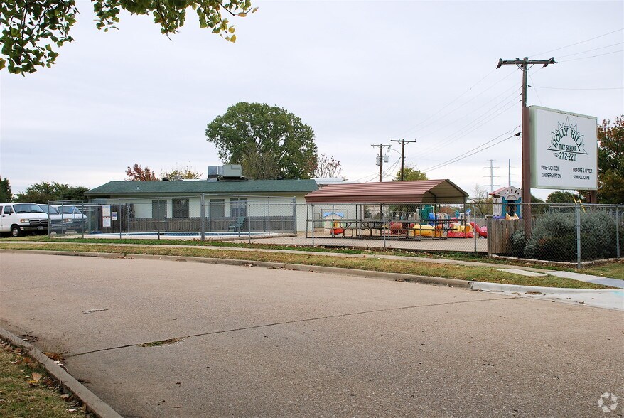 Vacant Childcare Redevelopments portefeuille de 6 biens à vendre sur LoopNet.fr - Photo principale – Image 2 sur 5