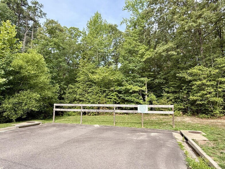 12422 Kain Rd, Glen Allen, VA à vendre - Photo de l’immeuble – Image 2 sur 9