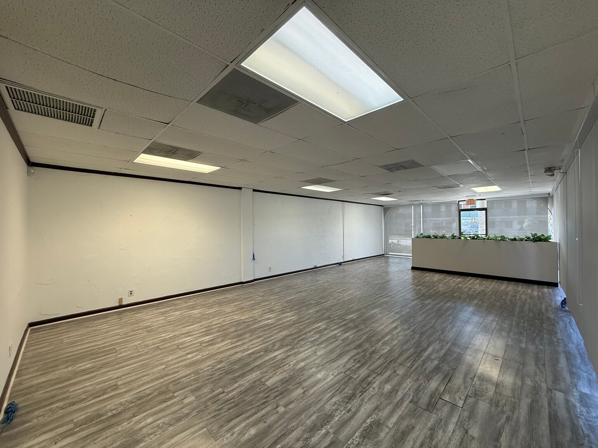 1881 NE 26th St, Wilton Manors, FL à louer Photo intérieure– Image 1 sur 11