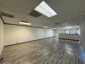 1881 NE 26th St, Wilton Manors, FL à louer Photo intérieure– Image 1 sur 11