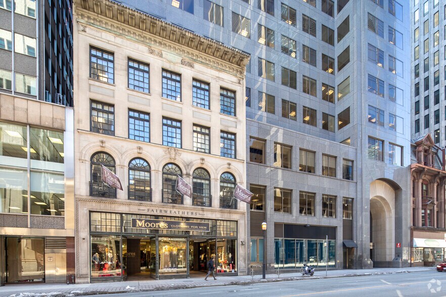 100 Yonge St, Toronto, ON à louer - Photo de l’immeuble – Image 1 sur 7