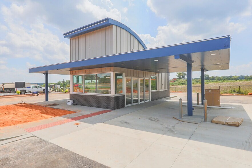 4647 Clemson Blvd, Anderson, SC à vendre - Photo de l’immeuble – Image 2 sur 7