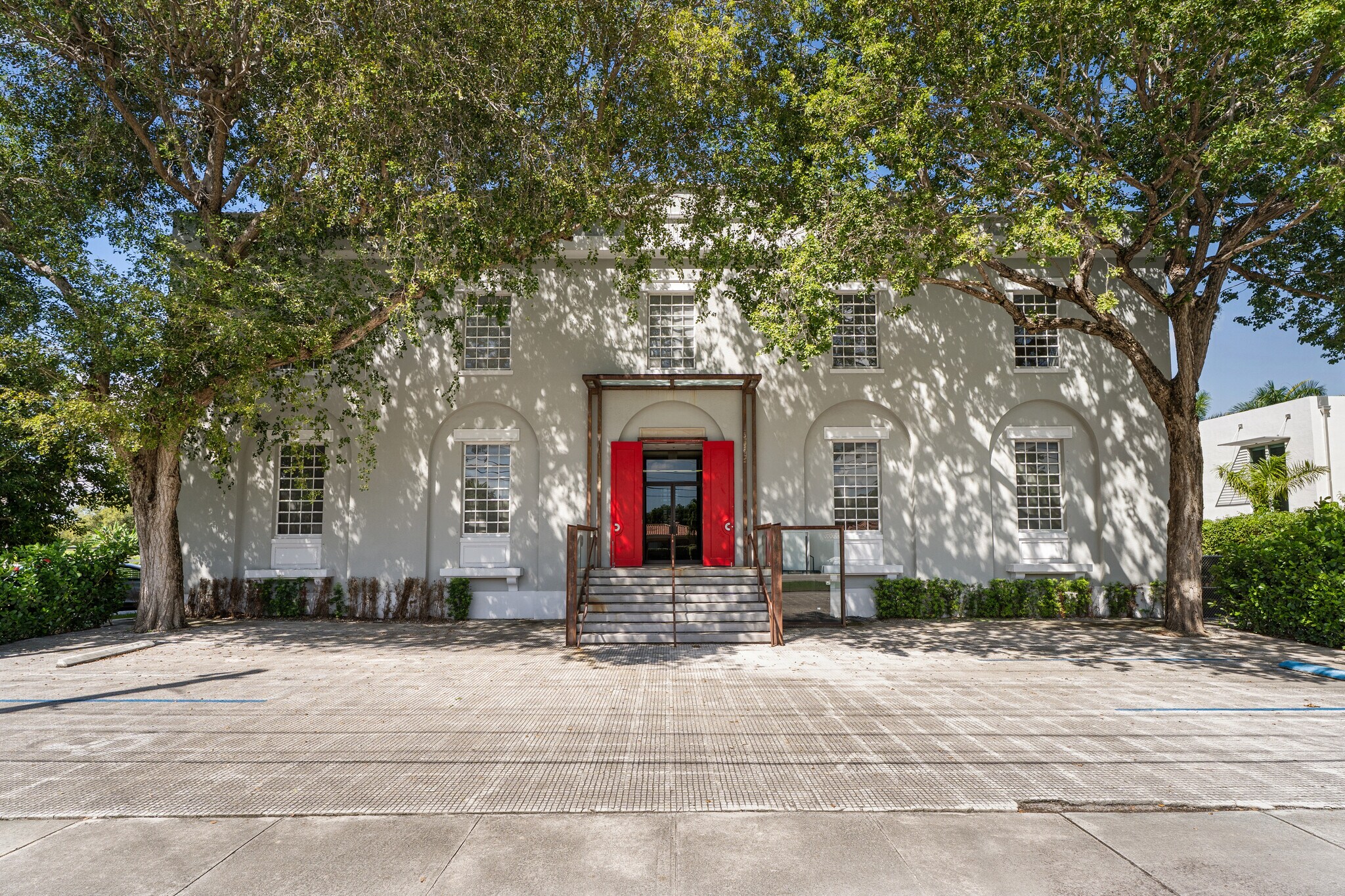 5960 SW 57th Ave, Miami, FL à vendre Photo de l’immeuble– Image 1 sur 25