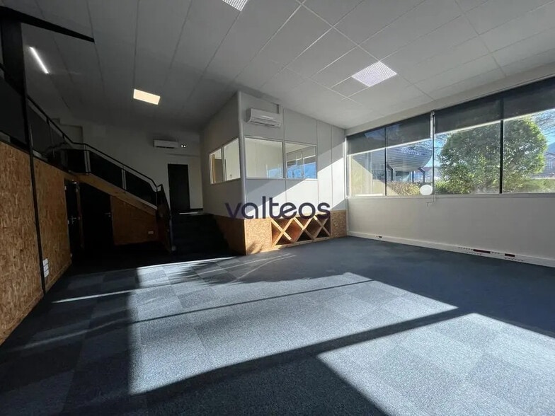 Bureau dans Mondouzil à vendre - Photo de l’immeuble – Image 1 sur 11