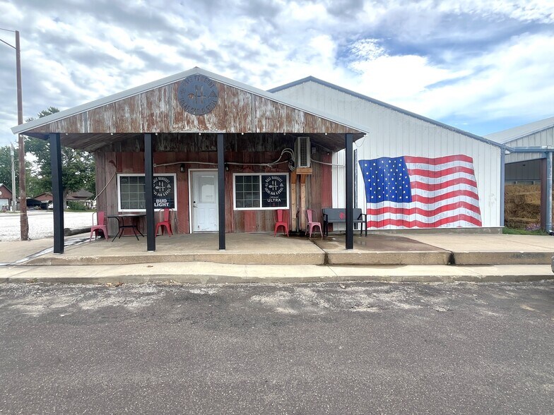 219 Main St, Hale, MO à vendre - Photo de l’immeuble – Image 3 sur 44