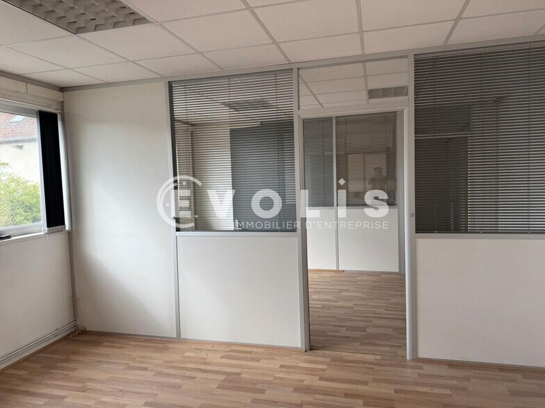 Bureau dans Amiens à louer - Photo intérieure – Image 3 sur 3