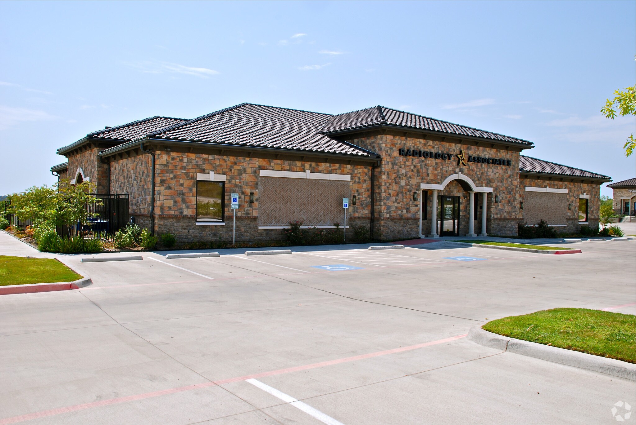 1220 Paluxy Medical Cir, Granbury, TX à vendre Photo de l’immeuble– Image 1 sur 3