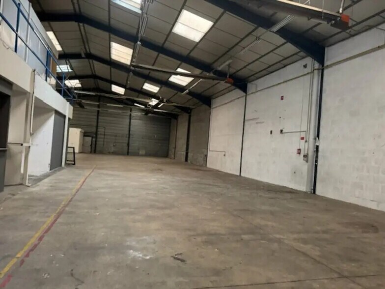 Industriel/Logistique dans Villefranche-sur-Saône à louer - Photo de l’immeuble – Image 2 sur 6