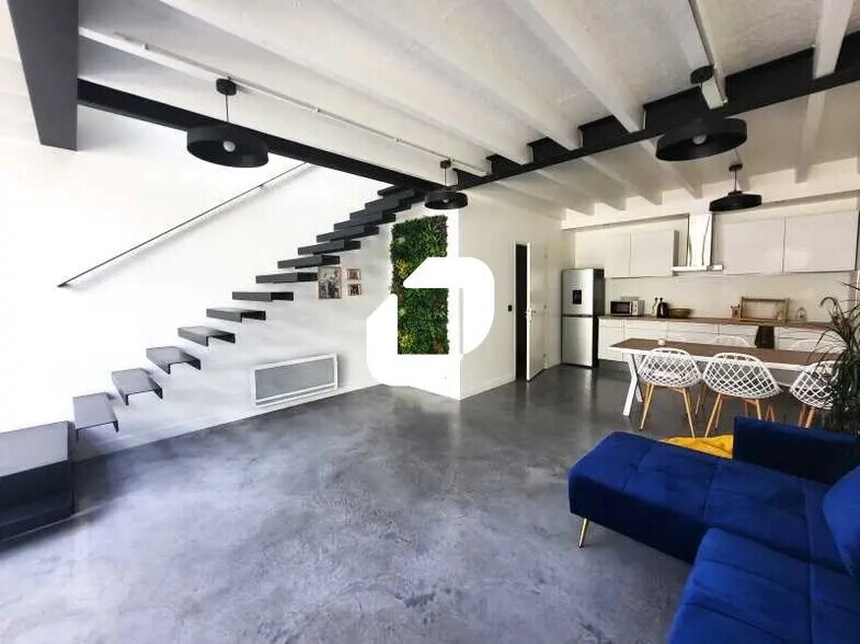 Bureau dans Arcueil à louer - Photo de l’immeuble – Image 3 sur 8