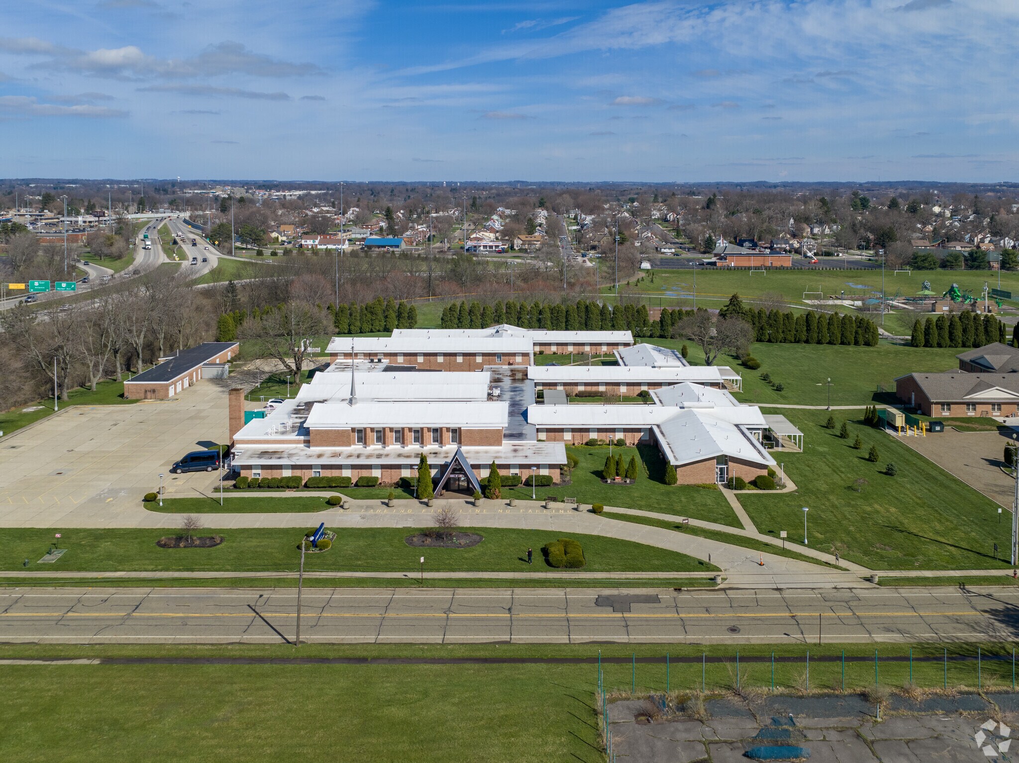 2812 Harvard Ave NW, Canton, OH à vendre Photo de l’immeuble– Image 1 sur 29