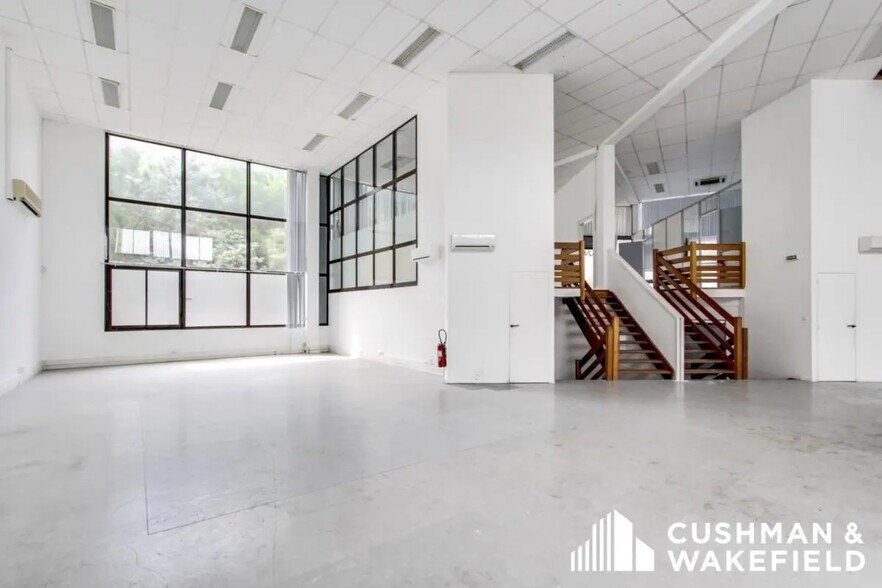 30 Avenue Du Chateau De Jouques, Gémenos à louer - Photo intérieure – Image 2 sur 13