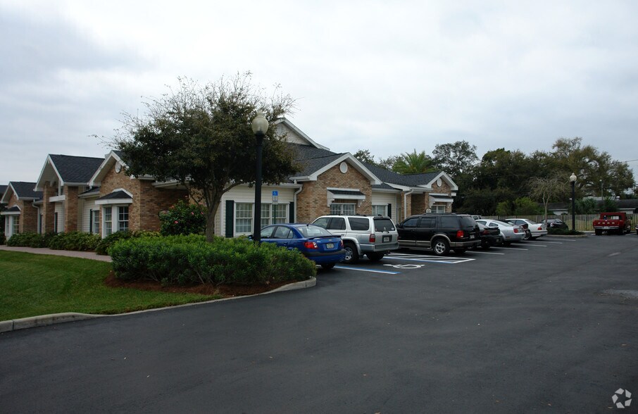 415 Plaza Dr, Dunedin, FL à louer - Photo de l’immeuble – Image 3 sur 3