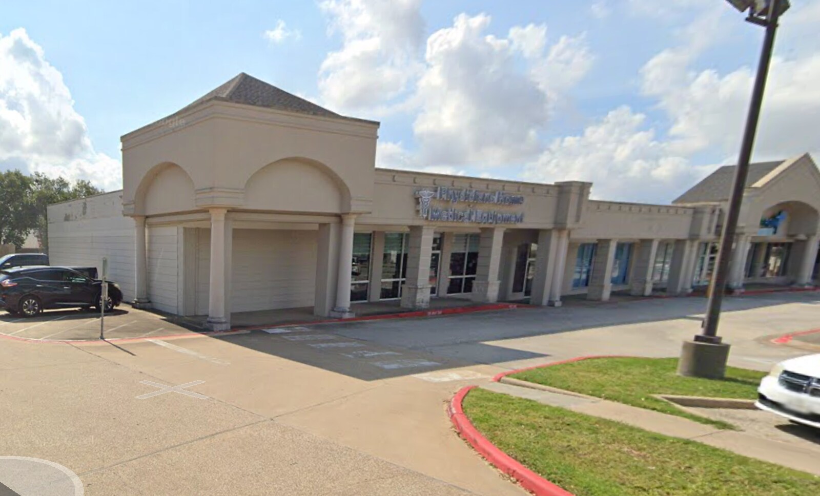 1103-1127 E Villa Maria Rd, Bryan, TX à louer Photo de l’immeuble– Image 1 sur 16