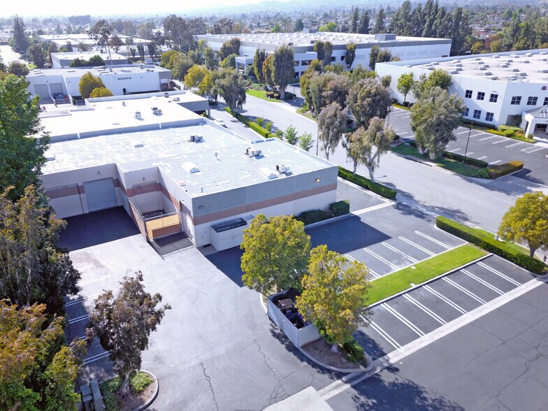 800 Columbia St, Brea, CA à vendre - Photo de l’immeuble – Image 2 sur 4